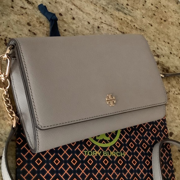 Tory Burch Handbags - New Tory Burch crossbody/ wallet 💖